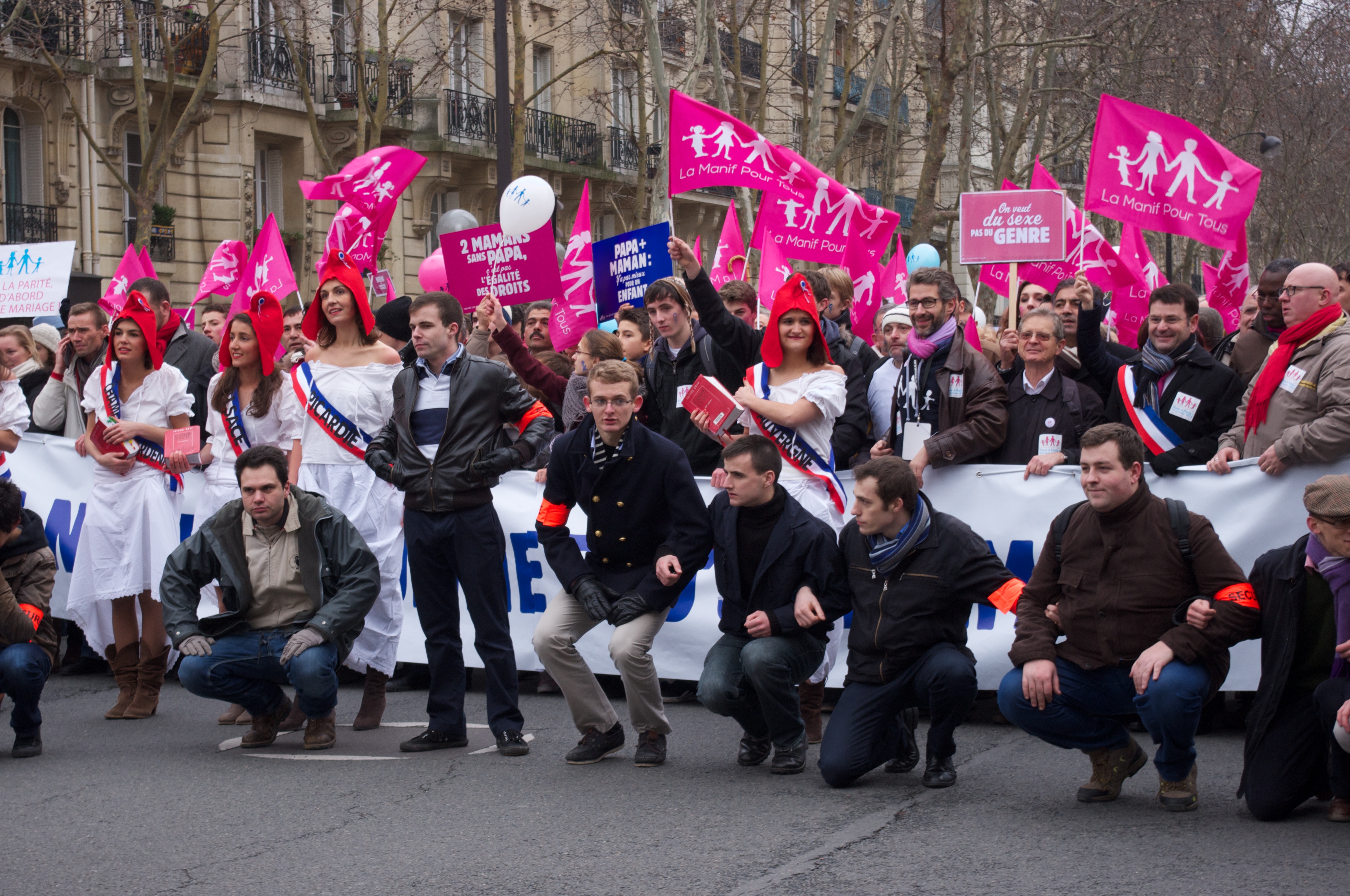 Hơn một triệu người biểu tình chống hôn nhân đồng tính tại Pháp