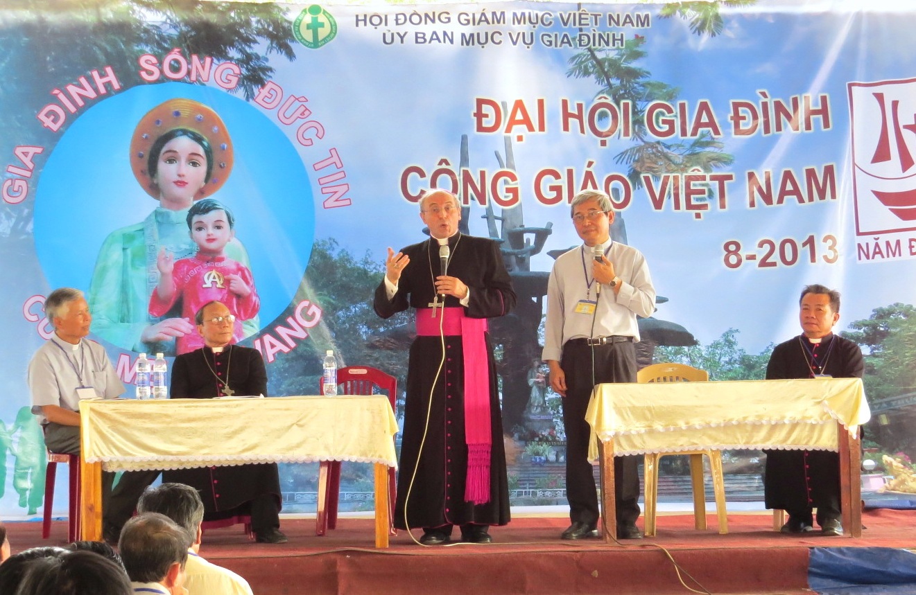 Tường thuật Hội nghị Thường niên Ủy Ban Mục Vụ Gia đình lần thứ IV năm 2013 (Hoàng Kim Khánh)
