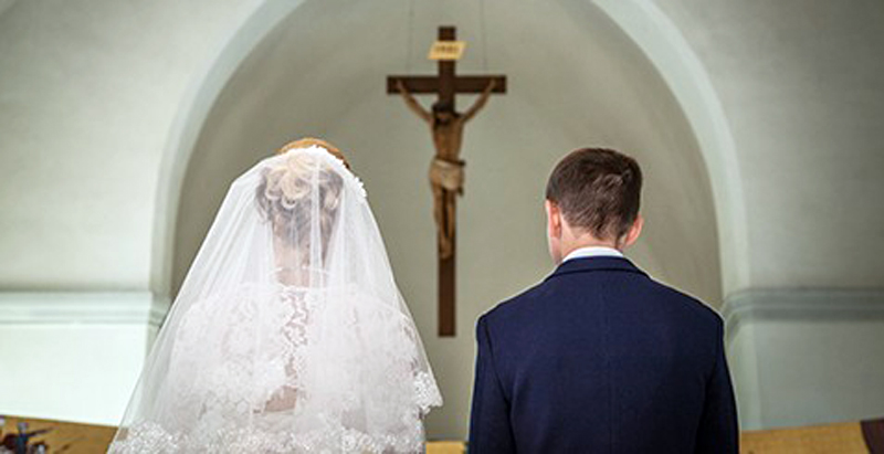 Hôn nhân Kitô hữu: Yêu là ký kết với đau khổ